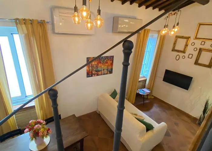Bella Centro Storico Апартаменты *